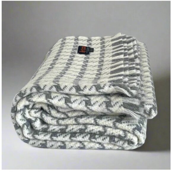 ARTZNL Other - ARTZNL 100% Baby Alpaca Houndstooth Throw Blanket Large Soft Warm Luxury Gray